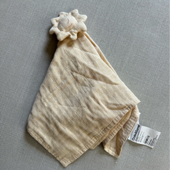 Crate and Kids Cozy Sun Essential Baby Gift Set - Picture 8 of 10